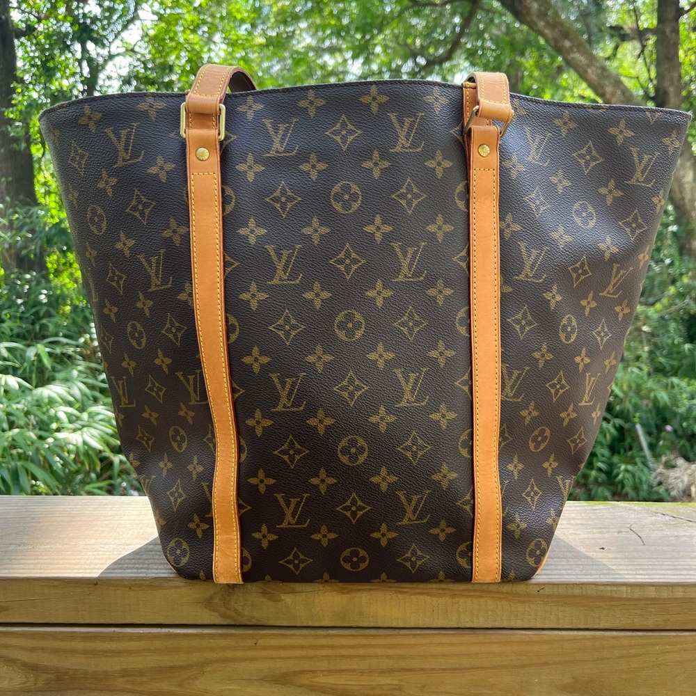 Louis Vuitton Authentic Vintage Shopping Sac - Picture 3 of 16